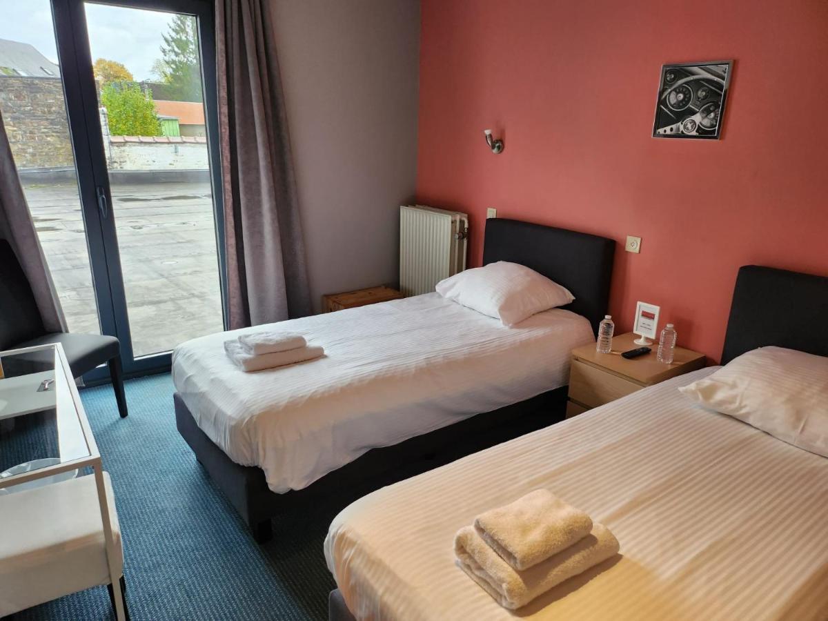 Hotel Francorchamps Pitlane Lodge Exterior photo